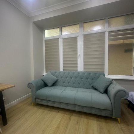 Comfortable Apartment In Central Of Almatý Exterior foto